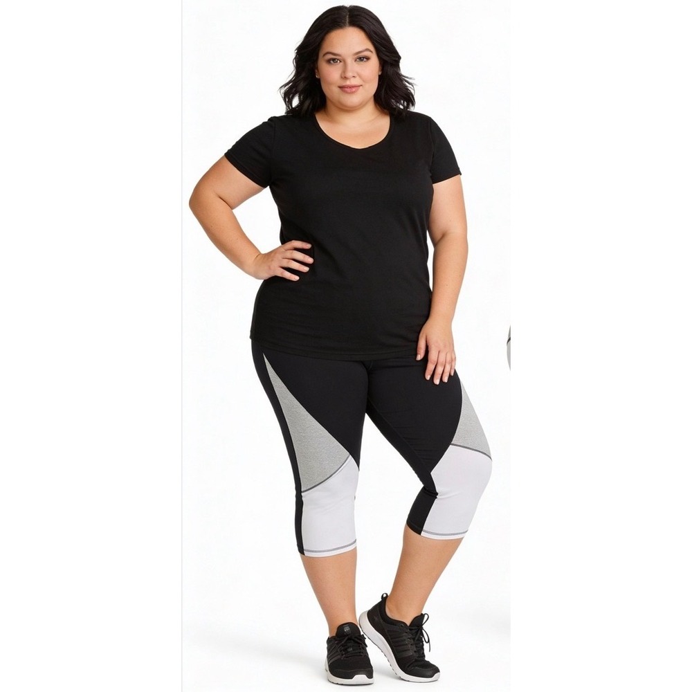 Livi Active Black Geometric Colorblock Capri Leggings Plus Size 22 24 Athleisure